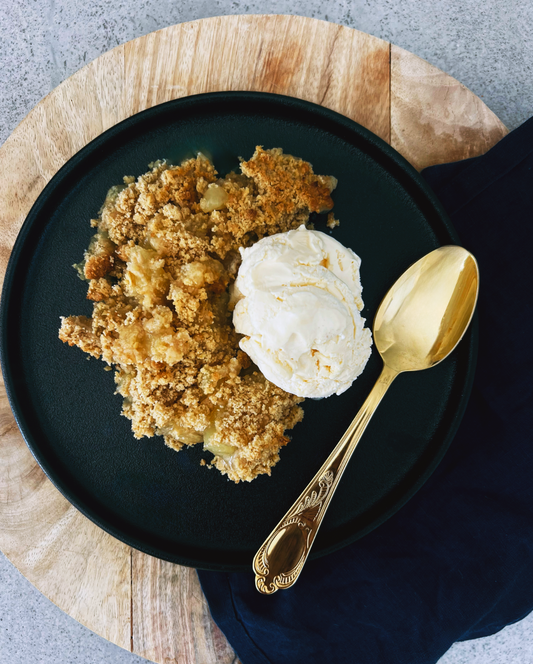 Homemade Apple Crumble Pie